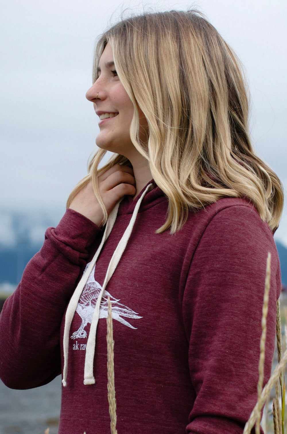 Beach Rose Ak Raven Pullover Hoody